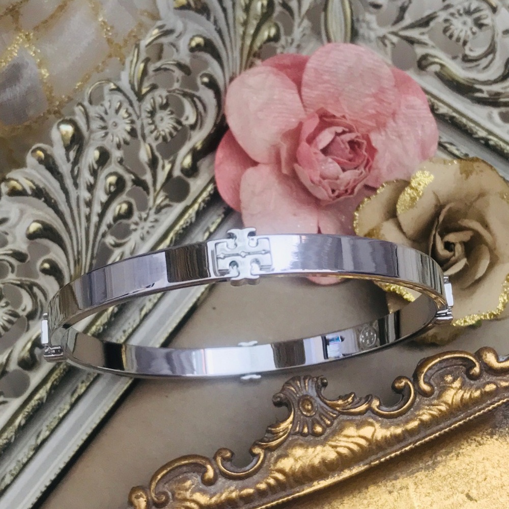 TORY BURCH • Logo Station Bangle Bracelet - Picture 6 of 6